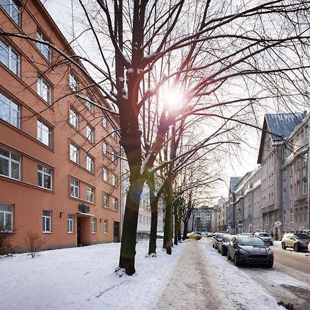 Riga Embassy Center Apartment With Parking ภายนอก รูปภาพ