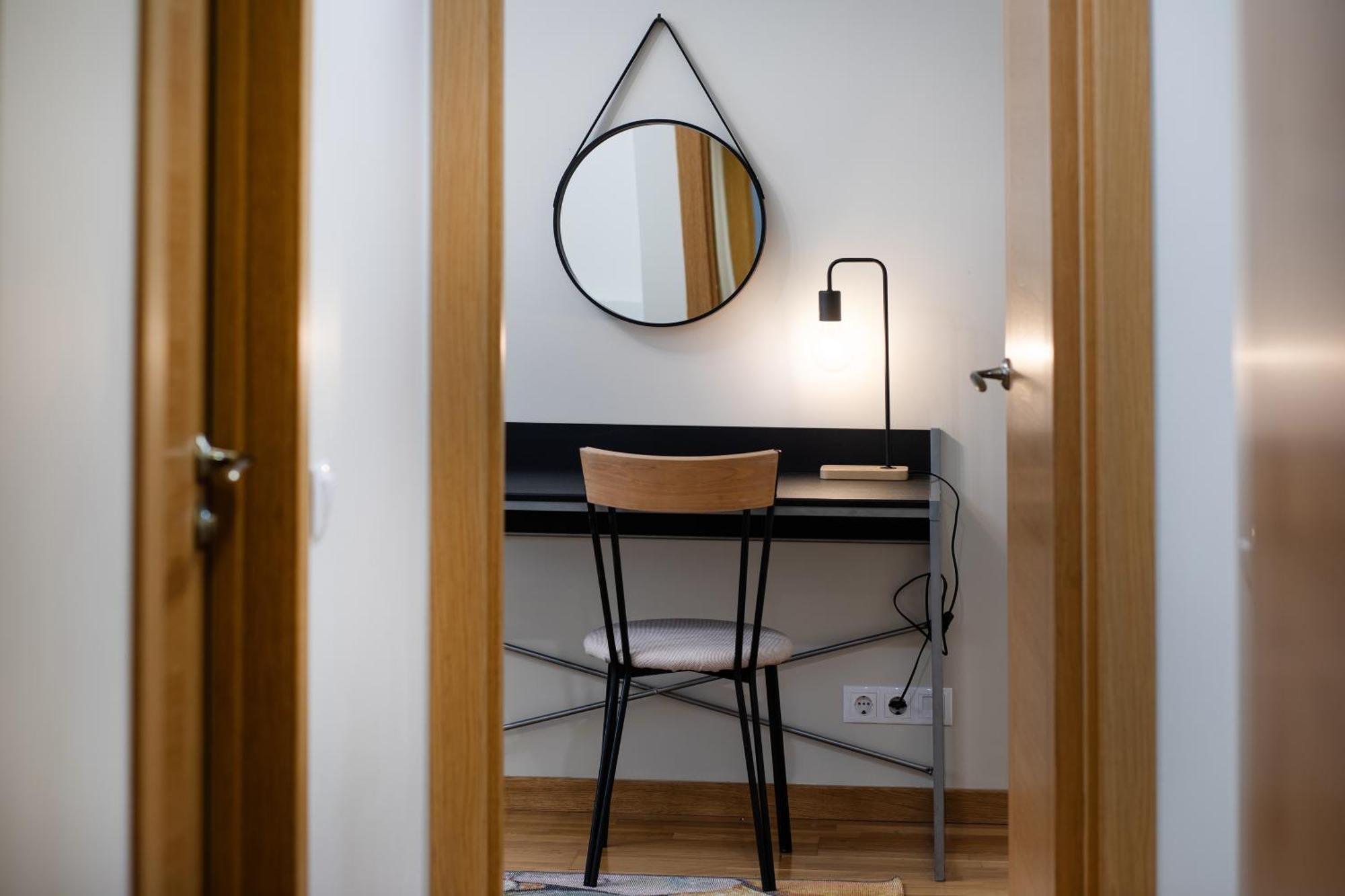 Riga Embassy Center Apartment With Parking ภายนอก รูปภาพ