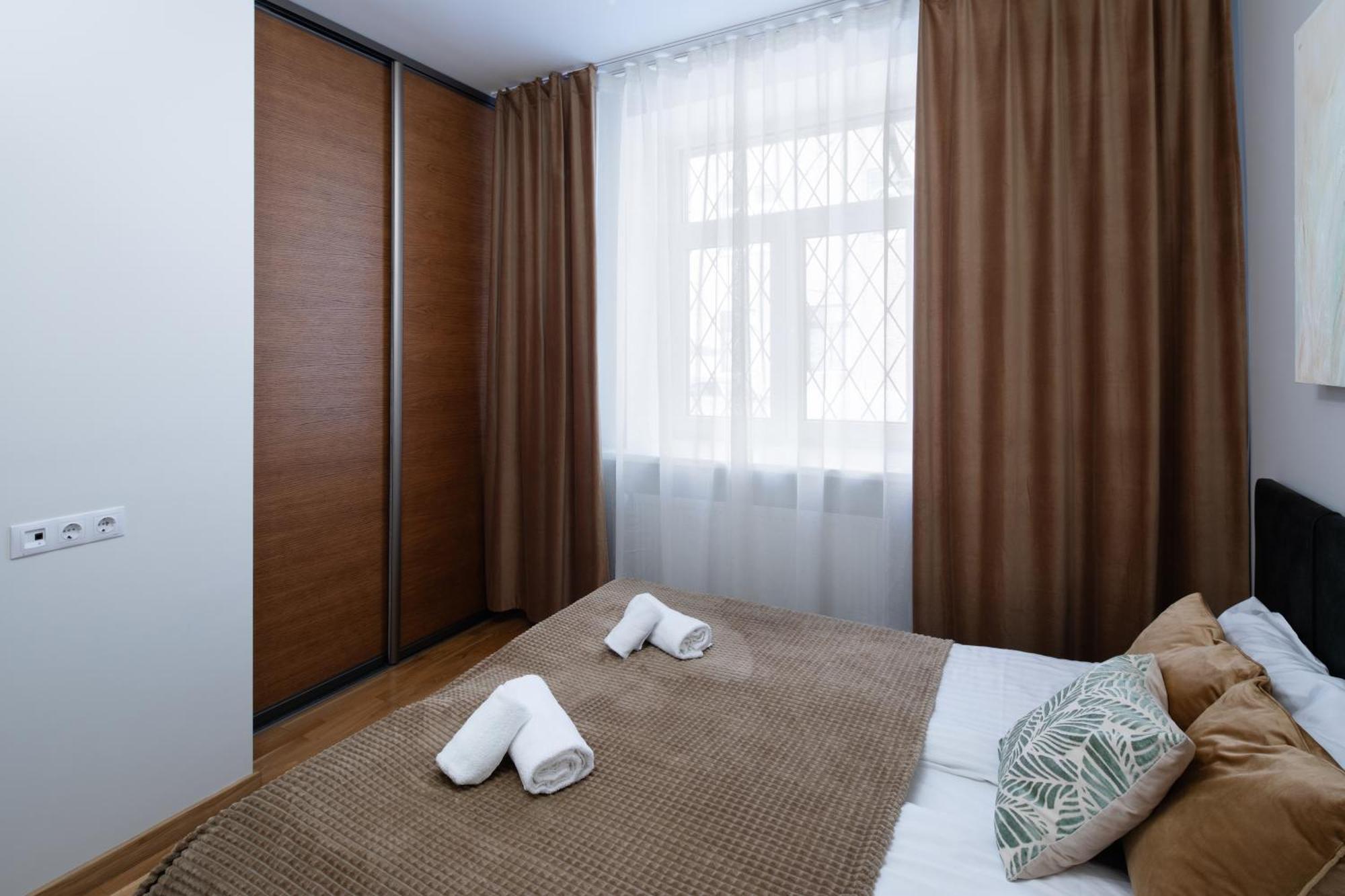 Riga Embassy Center Apartment With Parking ภายนอก รูปภาพ