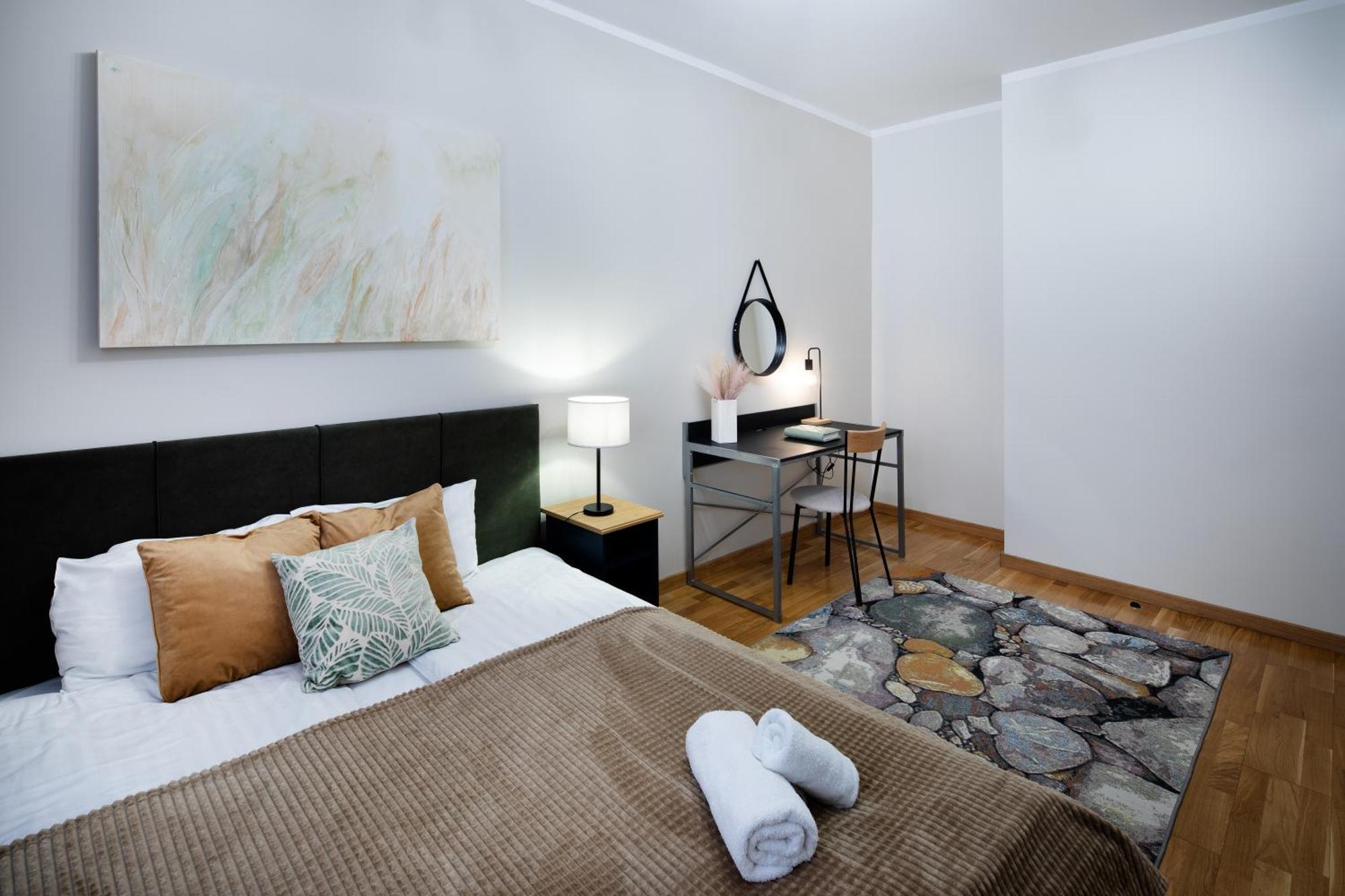 Riga Embassy Center Apartment With Parking ภายนอก รูปภาพ