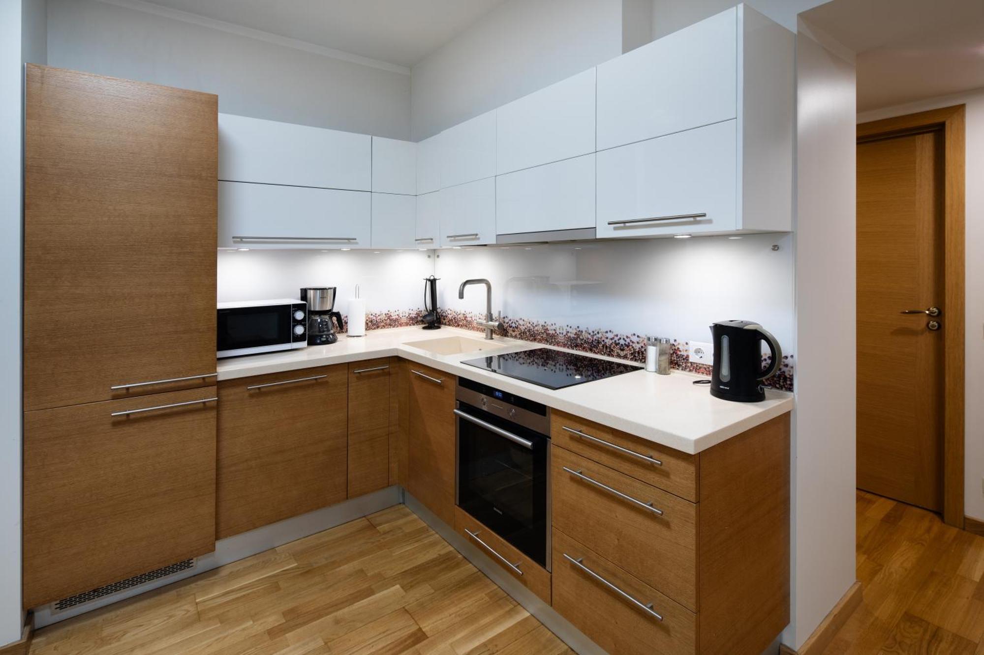 Riga Embassy Center Apartment With Parking ภายนอก รูปภาพ