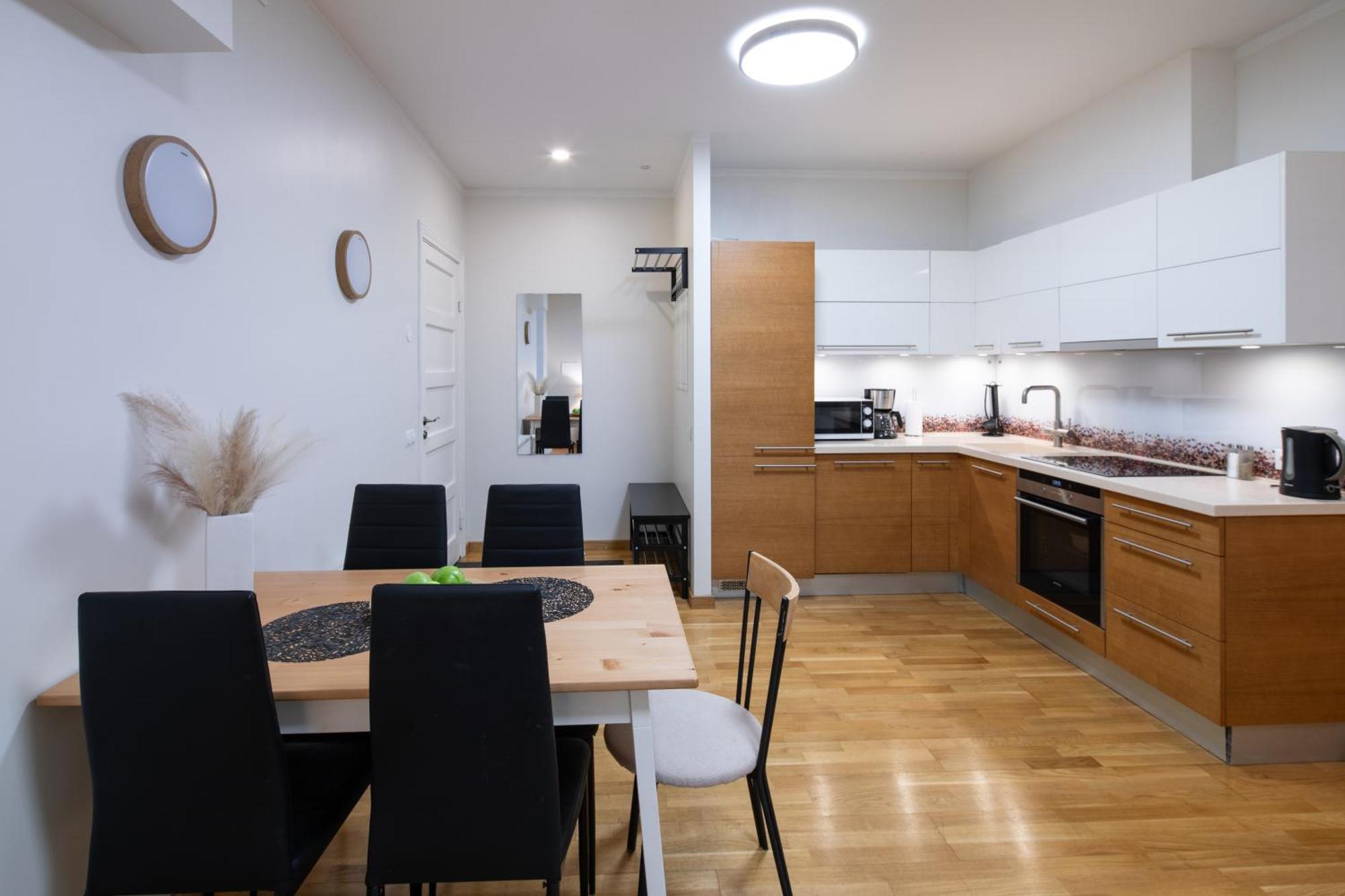 Riga Embassy Center Apartment With Parking ภายนอก รูปภาพ